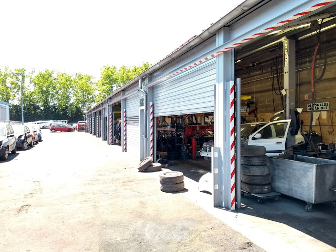Aperçu des activités de la casse automobile STOP PIECES AUTO située à VOURLES (69390)